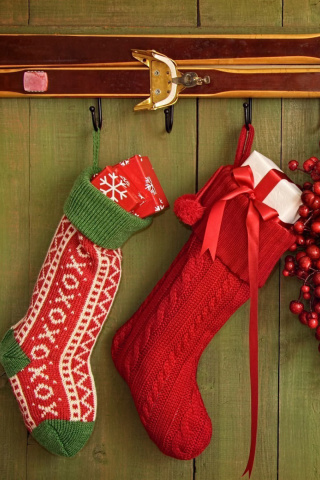 Sfondi Merry Christmas Stockings 320x480