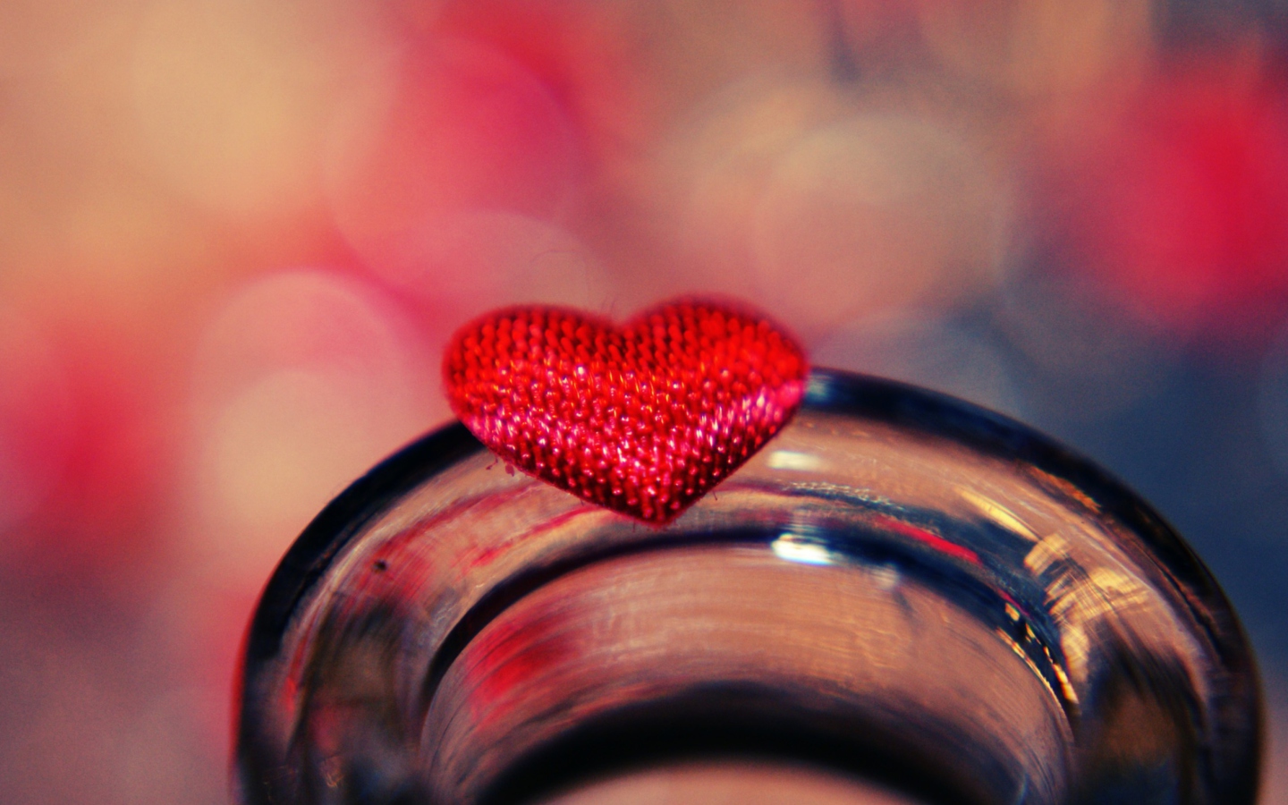 Fondo de pantalla Valentine Heart 1440x900
