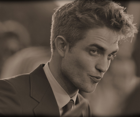 Screenshot №1 pro téma Robert Pattinson 480x400