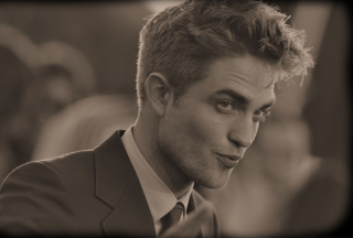 Robert Pattinson - Obrázkek zdarma 