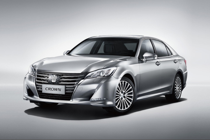 Toyota Crown 2015 screenshot #1