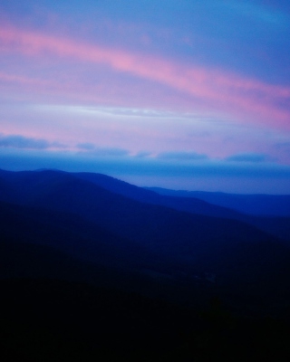 Blue And Pink Sky - Obrázkek zdarma pro 240x320