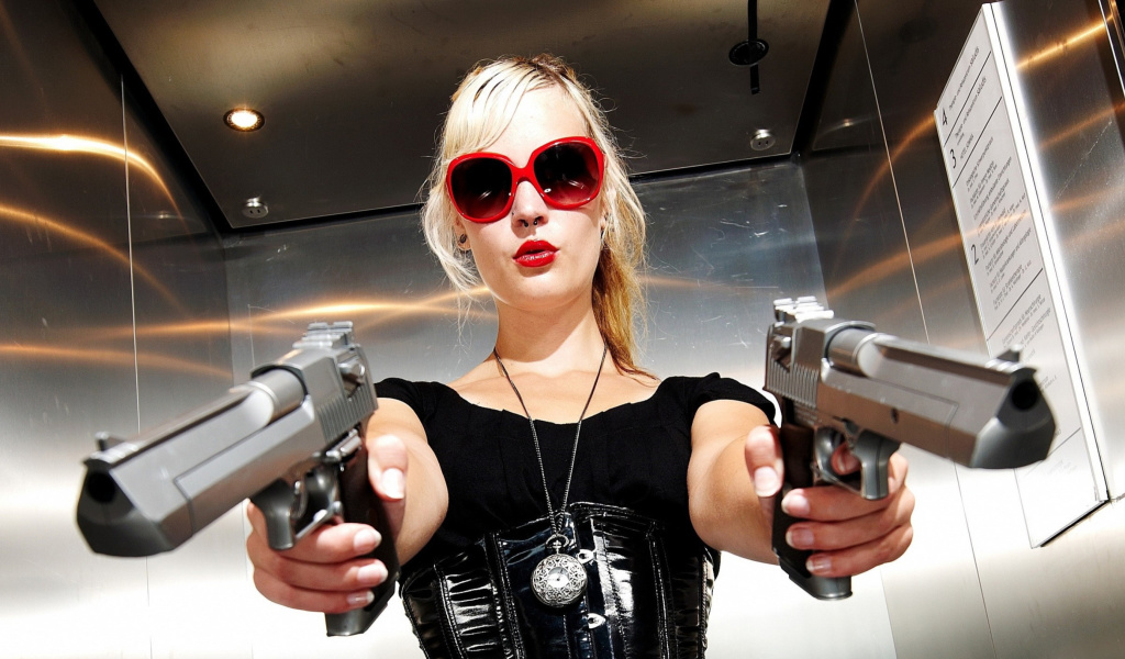 Screenshot №1 pro téma Blonde girl with pistols 1024x600