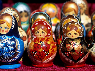 Sfondi Matryoshka   Russian Dolls 320x240