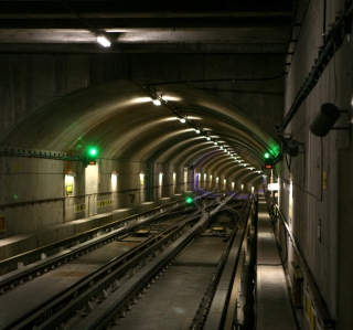 Kostenloses Deep Modern Subway Tunnel Wallpaper für 1024x1024