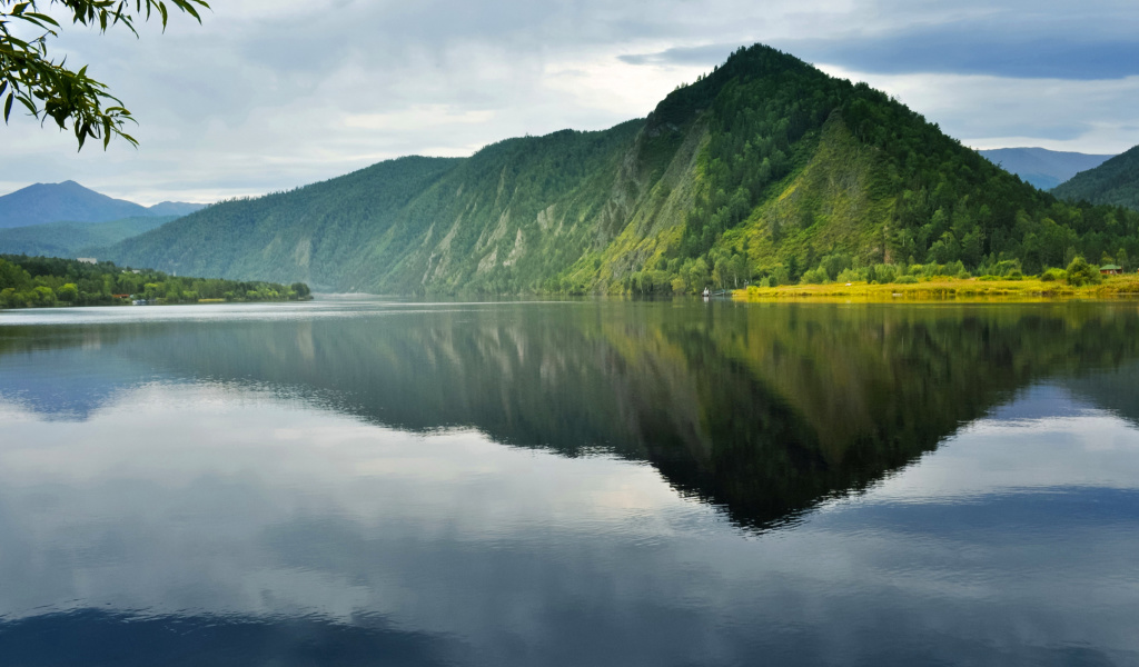 Fondo de pantalla Lake HDR 1024x600