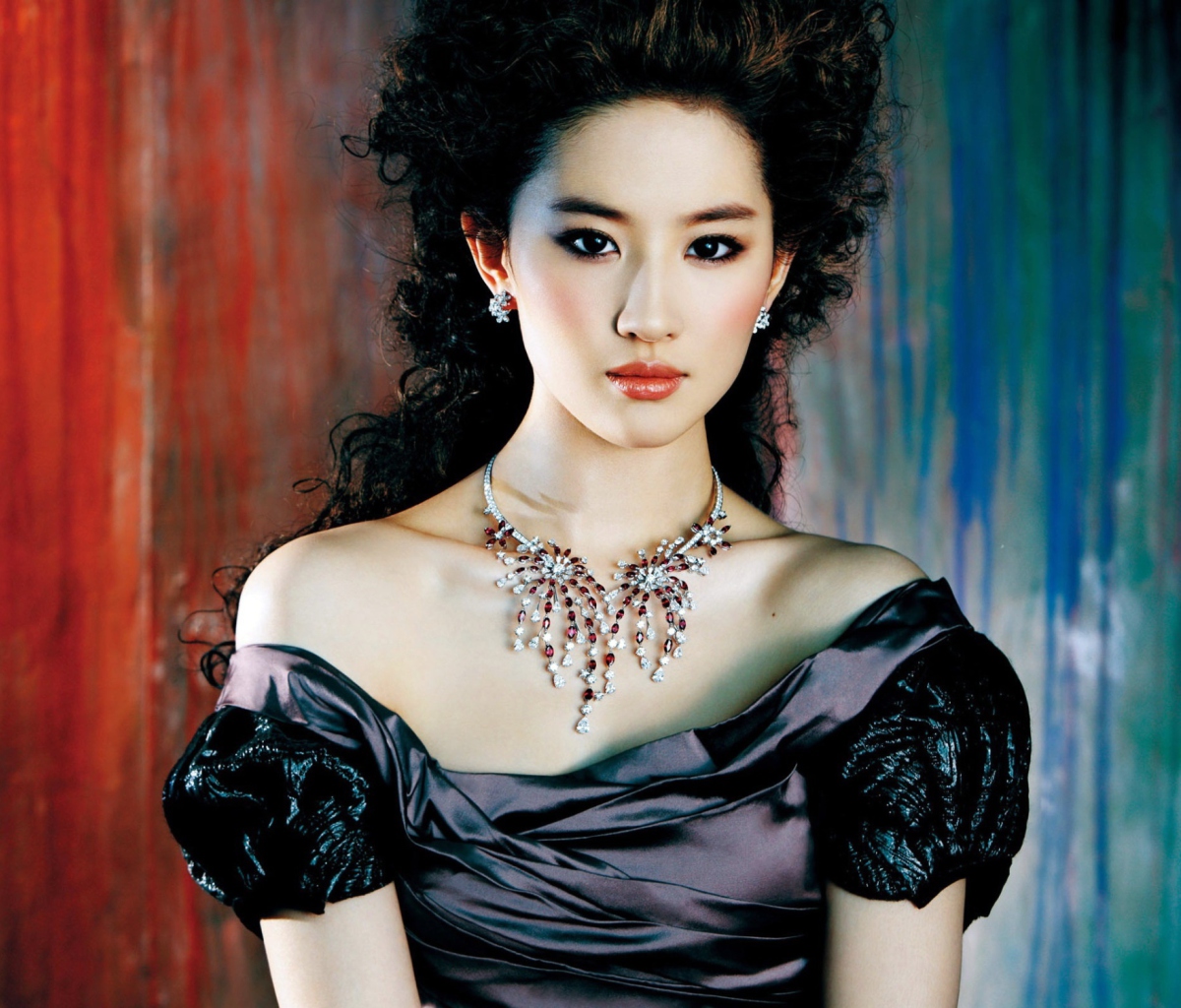 Обои Liu Yifei Chinese Actress 1200x1024