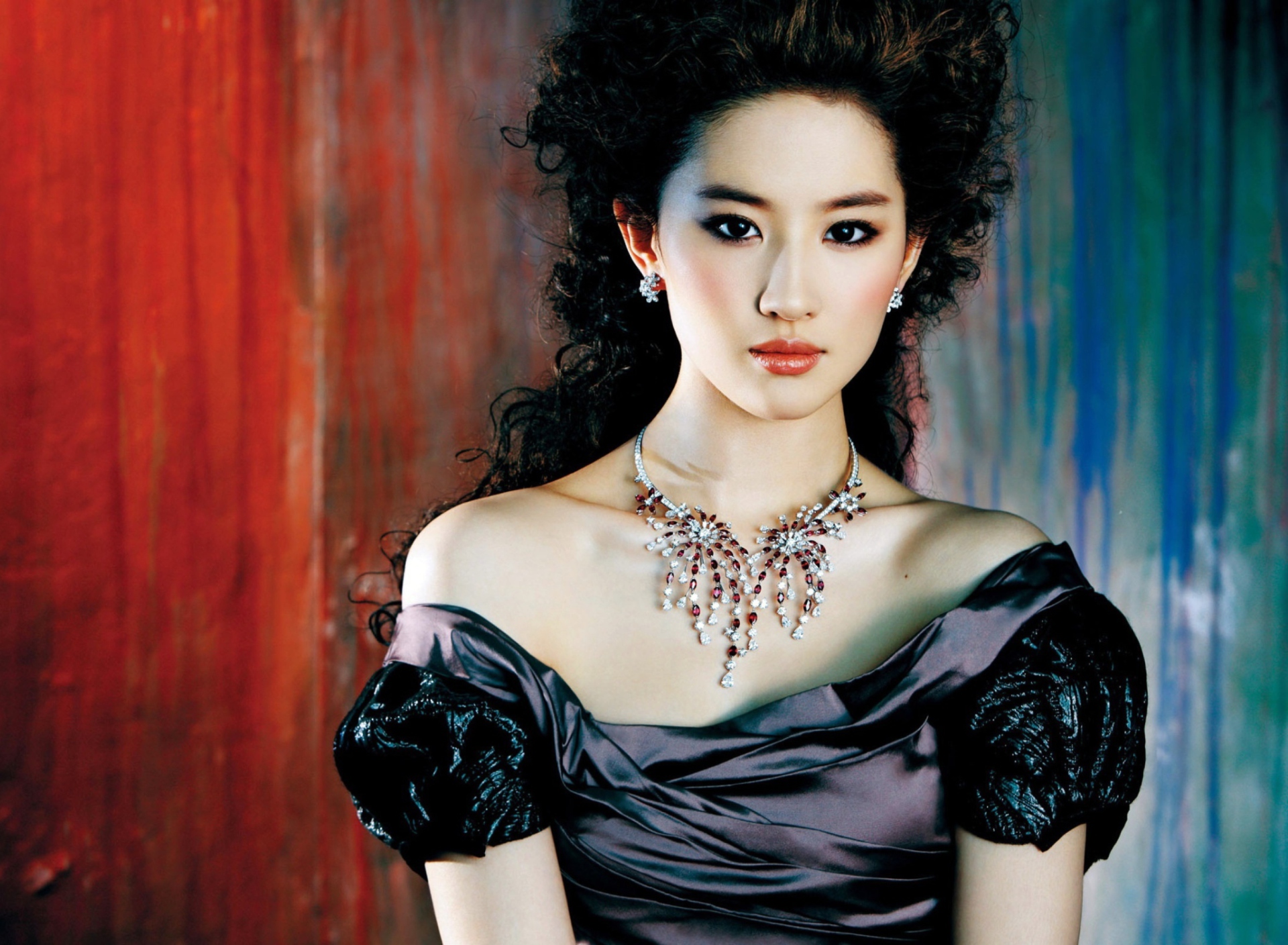 Обои Liu Yifei Chinese Actress 1920x1408