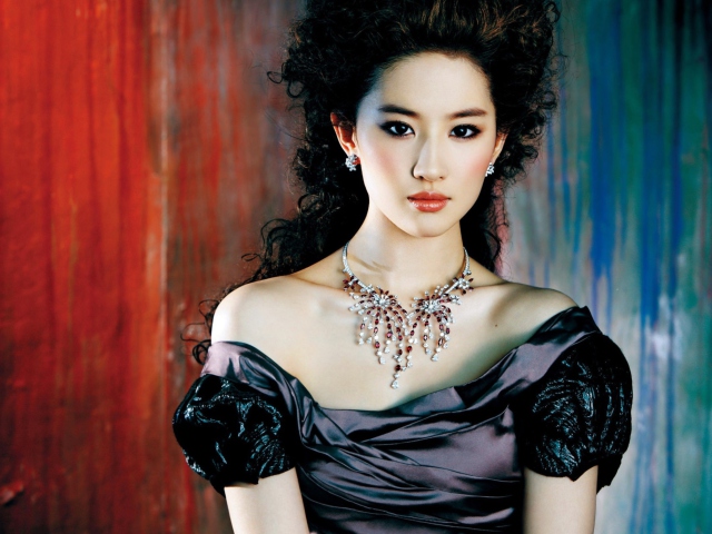 Screenshot №1 pro téma Liu Yifei Chinese Actress 640x480
