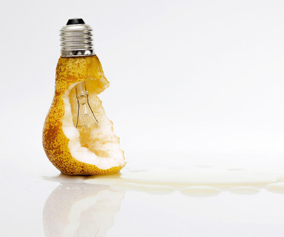 Funny bulb wallpaper 960x800