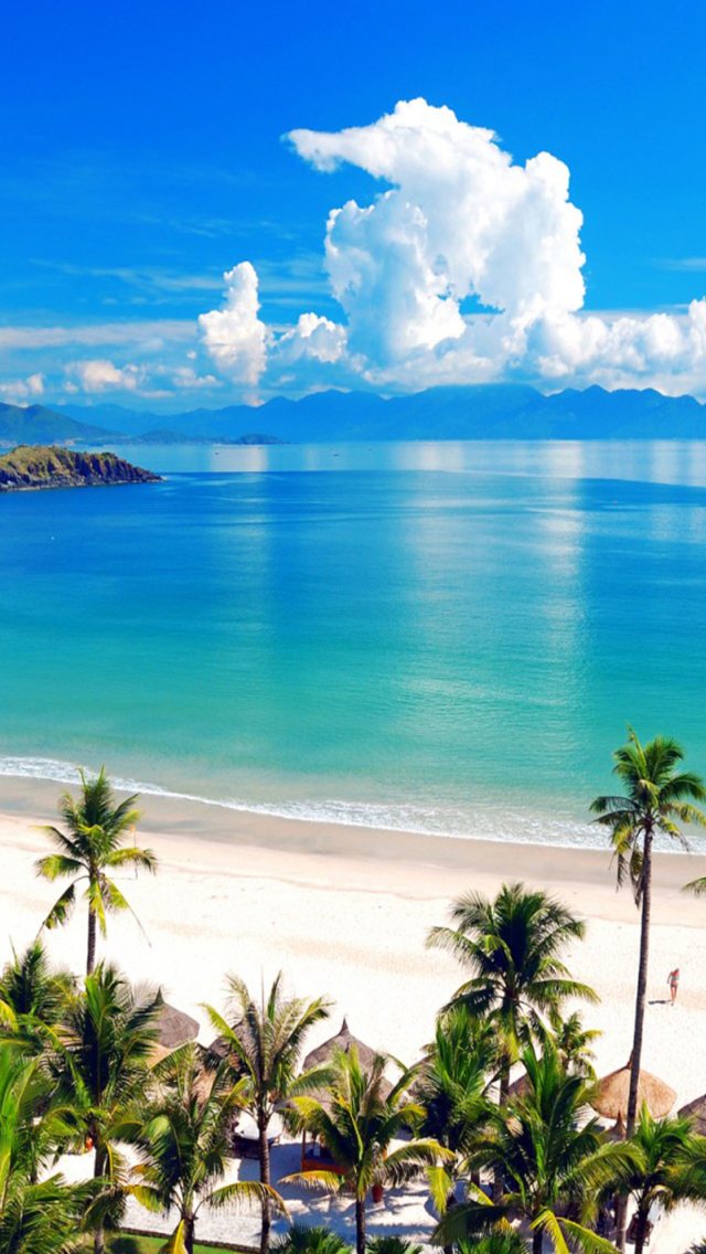 Fiji Tropical Beach Wallpaper for iPhone 5