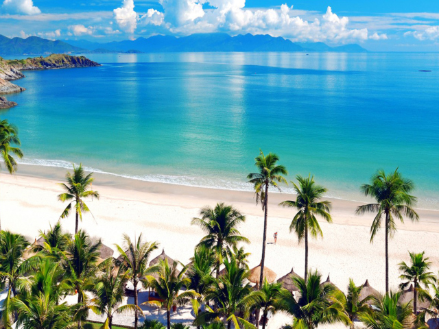 Обои Fiji Tropical Beach 640x480