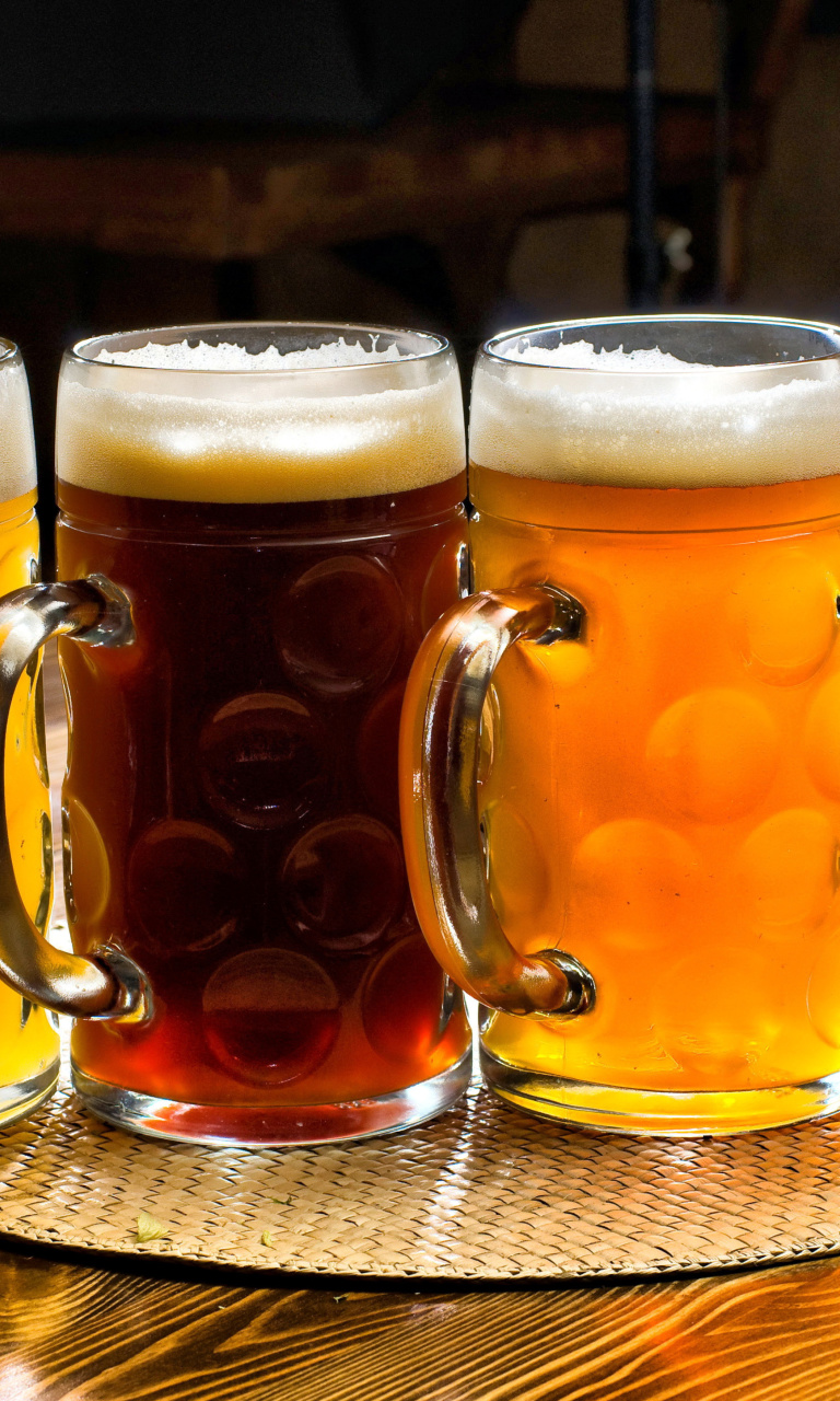 Fondo de pantalla One Liter Beer Mugs 768x1280