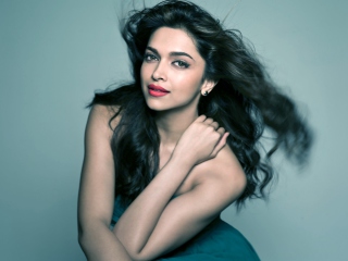 Deepika Padukone wallpaper 320x240