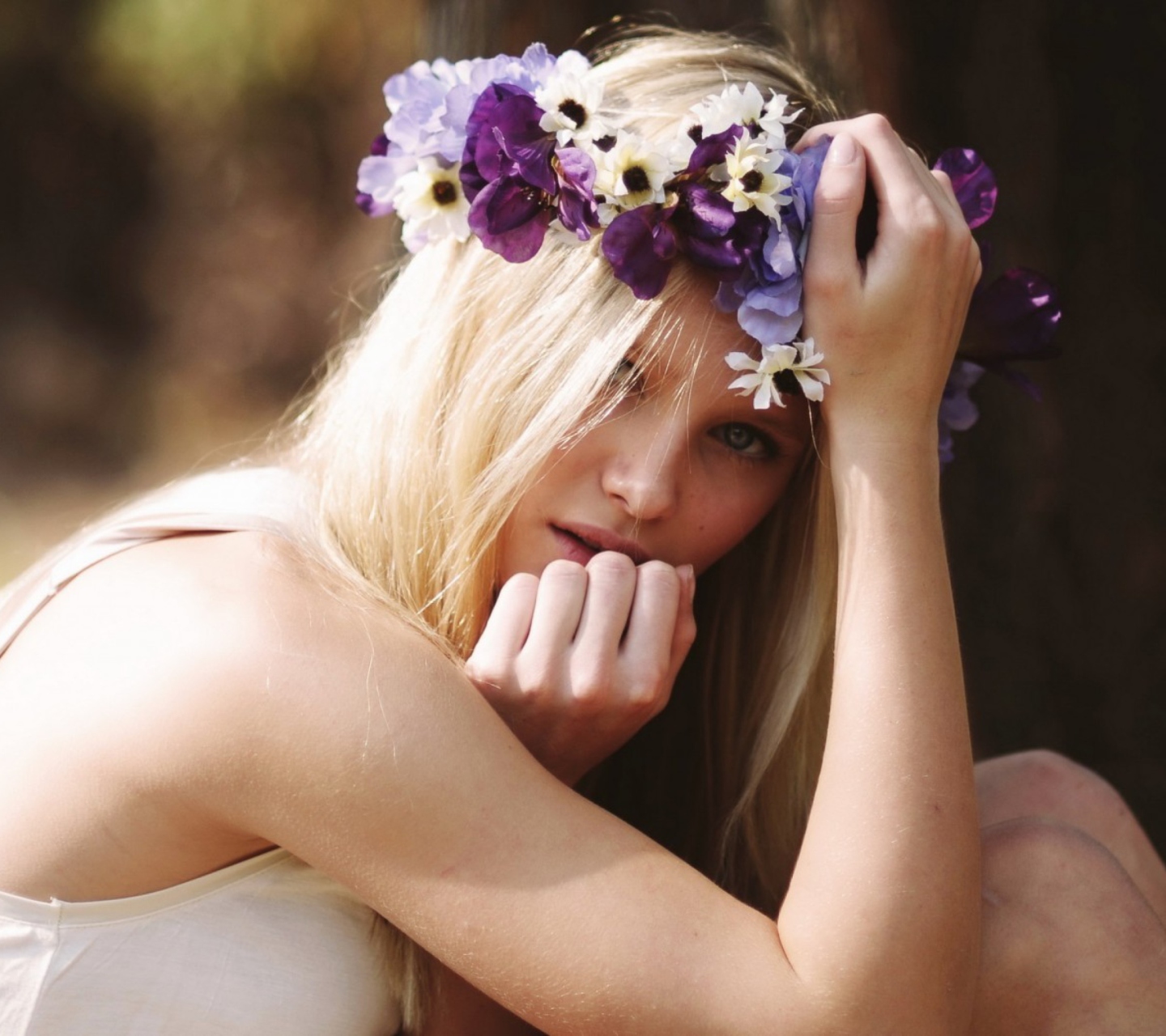 Обои Blonde In Flower Crown 1440x1280