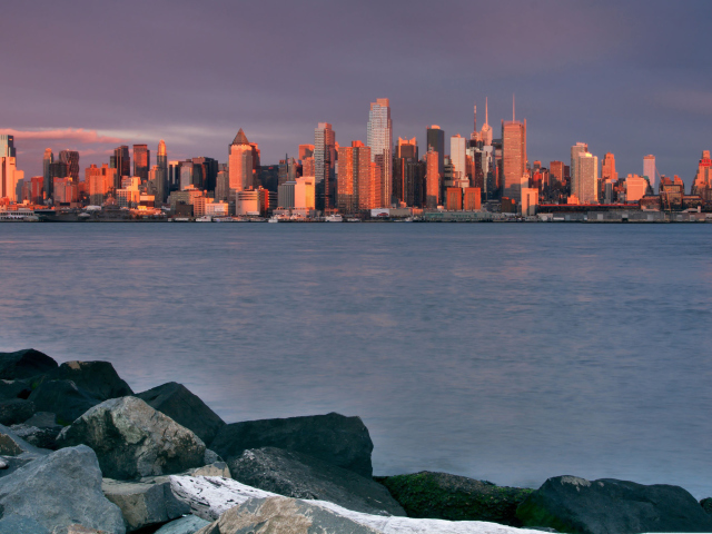 Sunrise Over Manhattan wallpaper 640x480