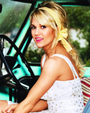 Carrie Underwood American Country Singer wallpaper 128x160