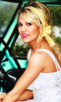 Das Carrie Underwood American Country Singer Wallpaper 240x400