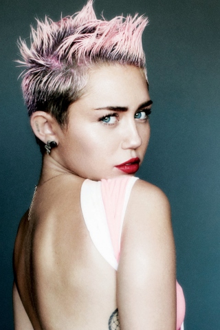 Sfondi Miley Cyrus For V Magazine 320x480