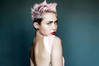 Miley Cyrus For V Magazine - Obrázkek zdarma pro Sony Xperia E1