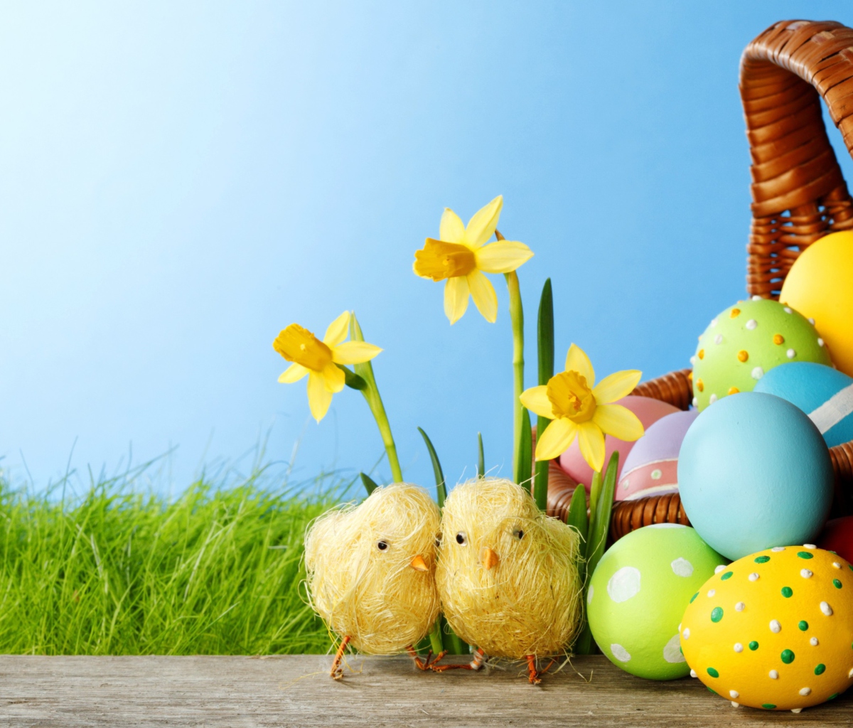 Обои Yellow Easter Chickens 1200x1024