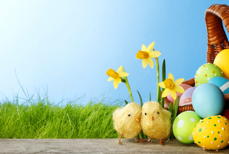 Das Yellow Easter Chickens Wallpaper
