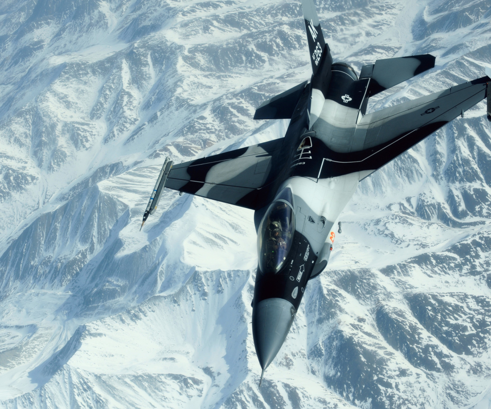 F-16 Fighting Falcon wallpaper 960x800