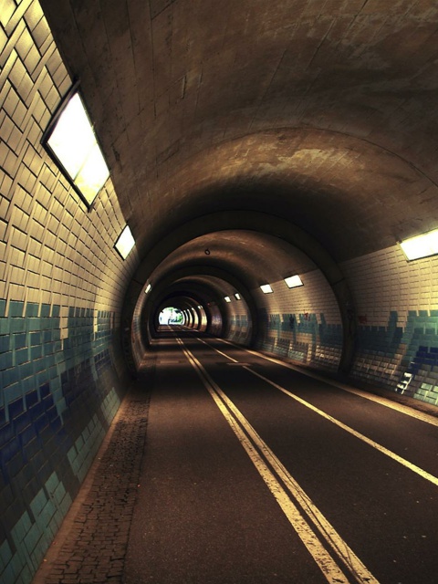Обои Tunnel 480x640