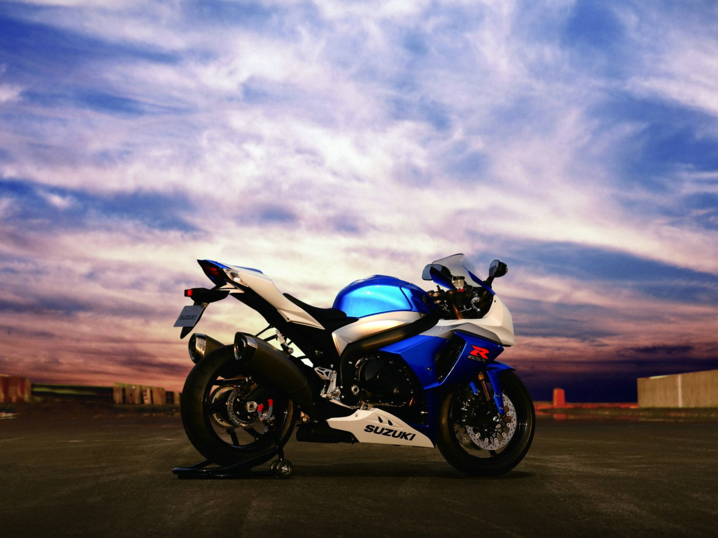 Fondo de pantalla Suzuki GSX R 1000 1400x1050