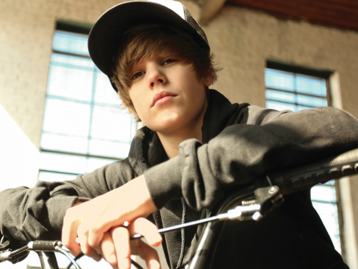 Justin Bieber screenshot #1 1152x864