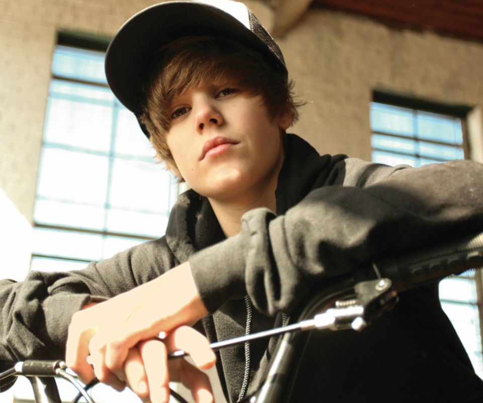 Sfondi Justin Bieber 960x800