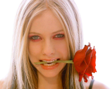 Avril Lavigne screenshot #1 220x176
