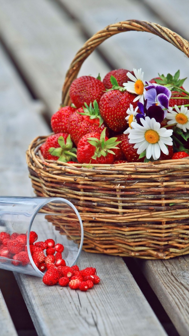 Sfondi Strawberry Basket 640x1136