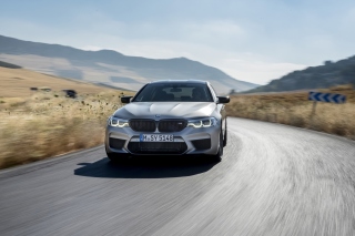 BMW M5 Picture for Android, iPhone and iPad