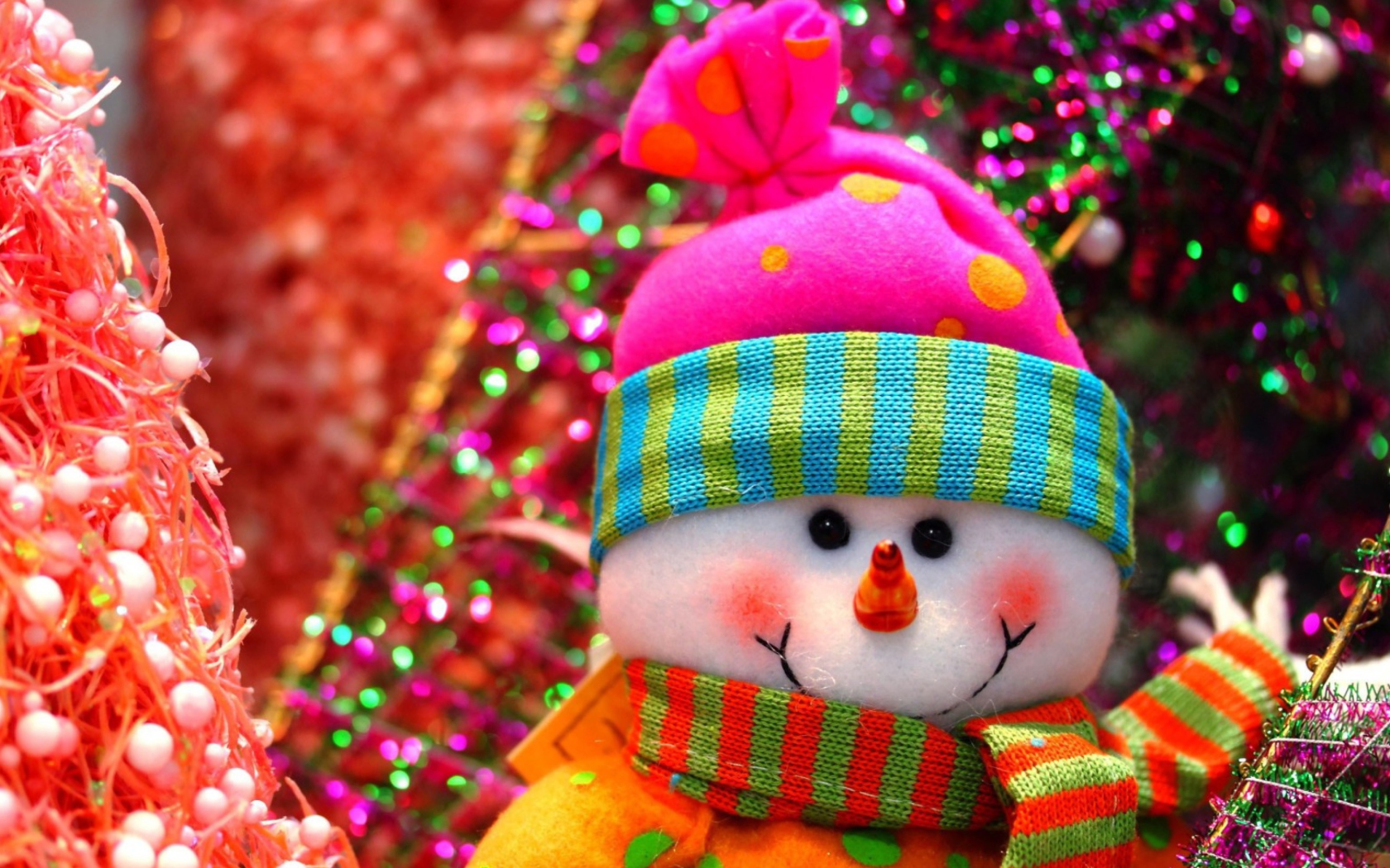 Cute Bright Christmas Snowman screenshot #1 1680x1050
