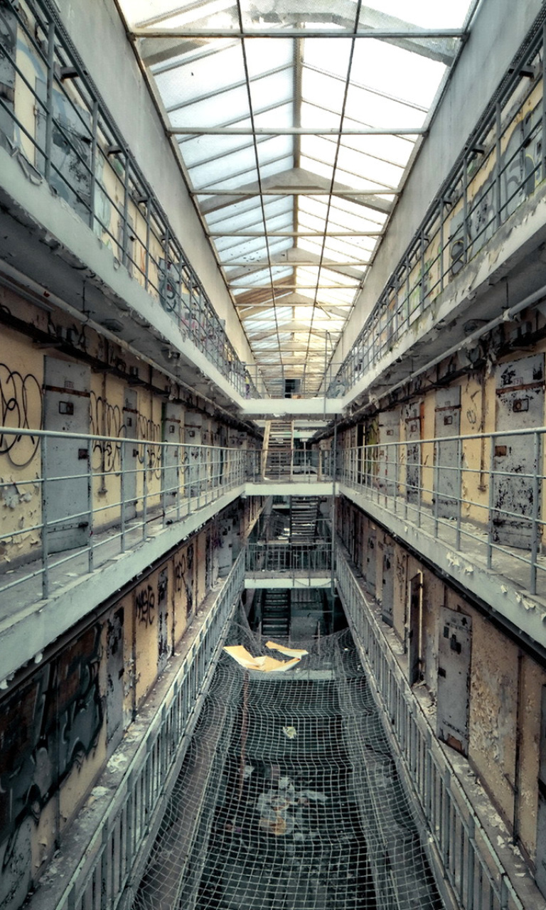 Обои Alcatraz Prison 768x1280