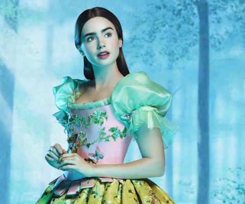 Das Lilly Collins As Snow White Wallpaper 480x400