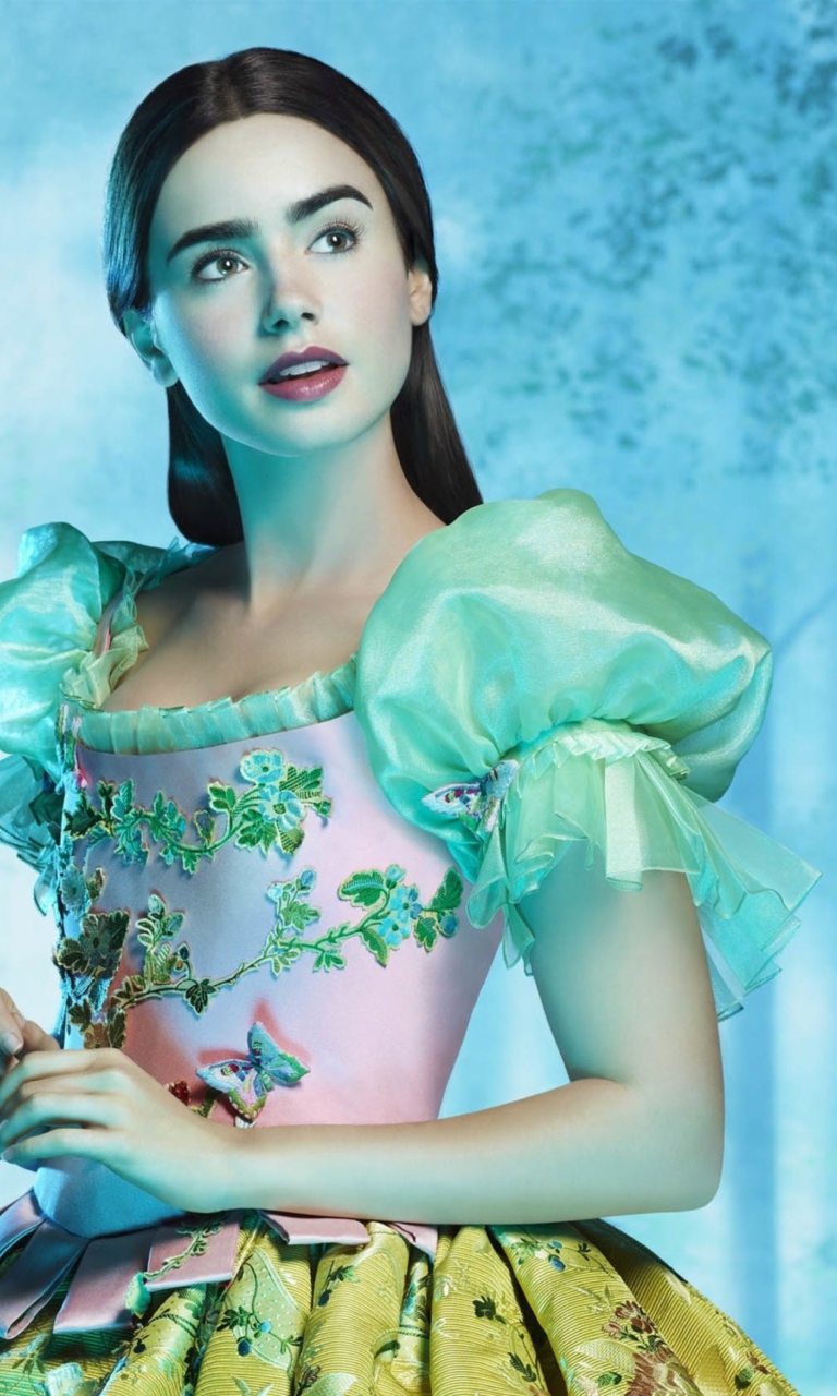 Fondo de pantalla Lilly Collins As Snow White 768x1280
