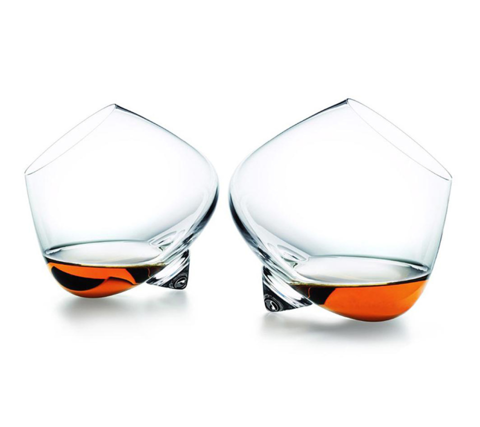 Cognac Glasses wallpaper 960x854