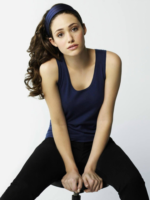 Fondo de pantalla Emmy Rossum in Sweet Clothes 480x640