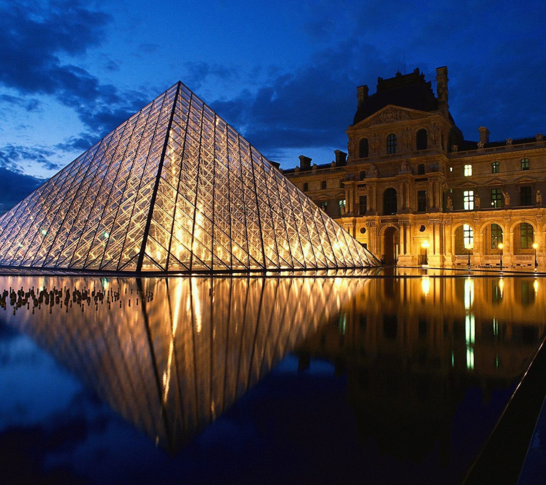 Fondo de pantalla Pyramid at Louvre Museum - Paris 1080x960