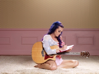 Обои Katy Perry - Part Of Me 320x240