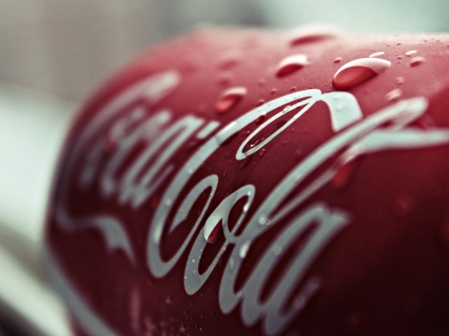 Coca-Cola Can wallpaper 640x480