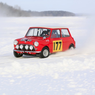 Red Mini In Snow sfondi gratuiti per 128x128