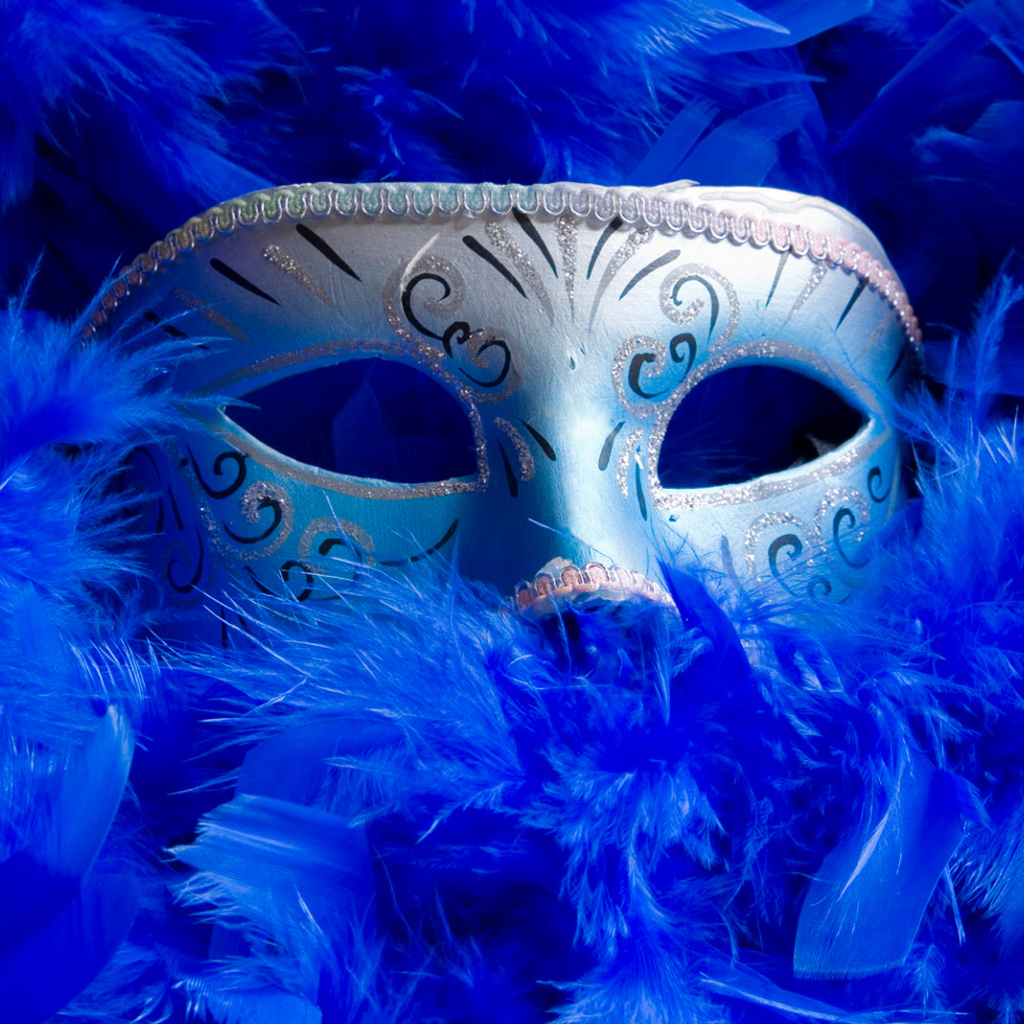 Das Mask And Feathers Wallpaper 1024x1024