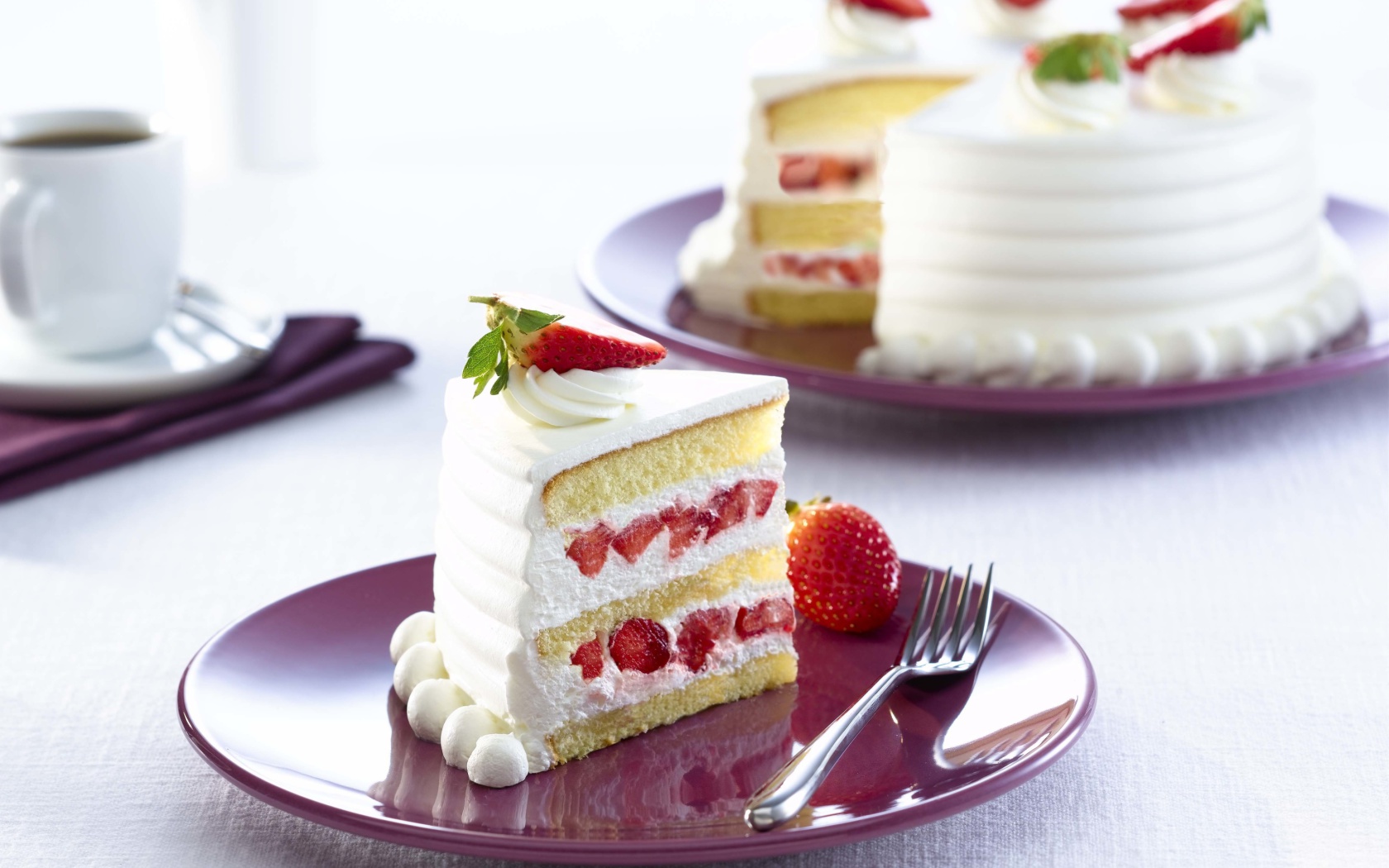 Fresh Strawberry Cake wallpaper 1680x1050
