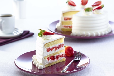 Das Fresh Strawberry Cake Wallpaper 480x320