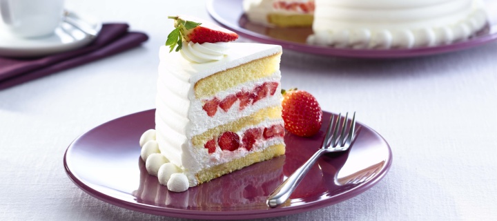 Das Fresh Strawberry Cake Wallpaper 720x320