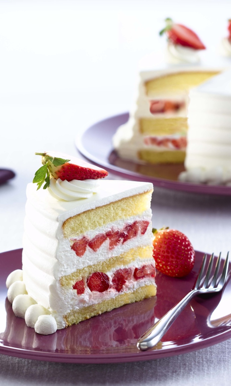 Fresh Strawberry Cake wallpaper 768x1280