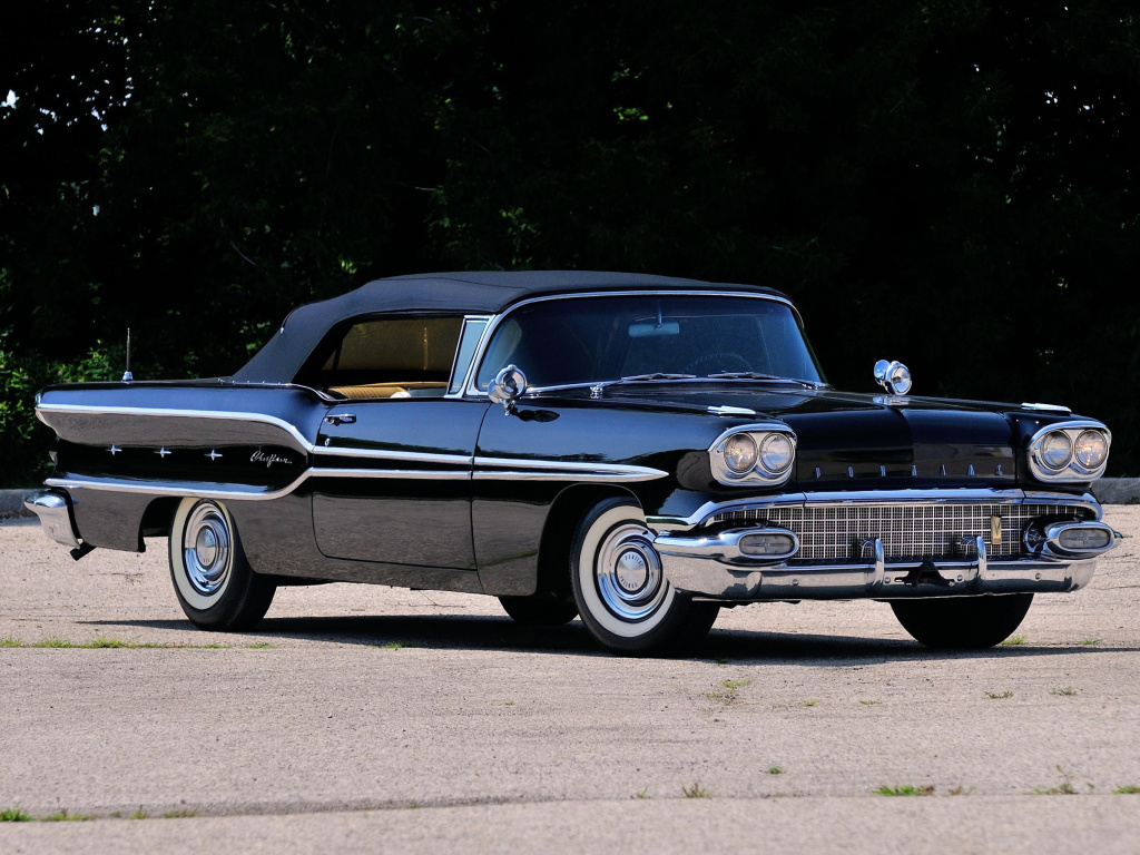 Обои 1958 Pontiac Chieftain 1024x768